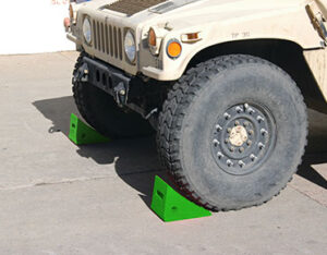 UC1700 General Purpose Wheel Chock - Hi Vis SafeRay™ - Image 3